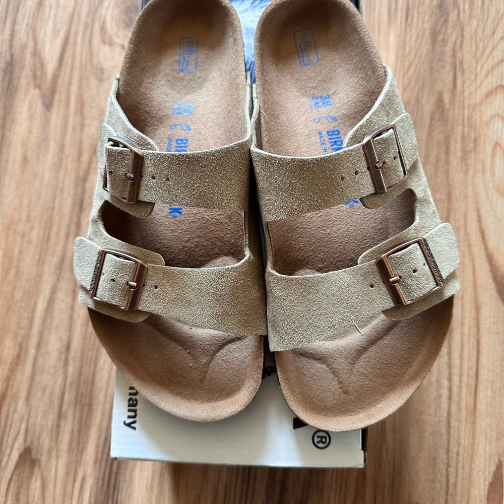 Birkenstock Arizona Sandals - Tan